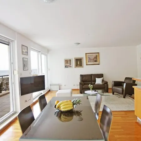 Zenta Luxury Split
